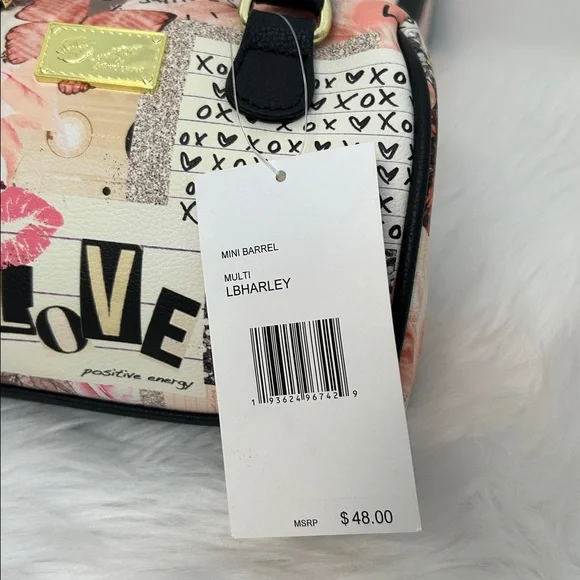 Betsey Johnson Small Handbag - NWT - Picture 12 of 12